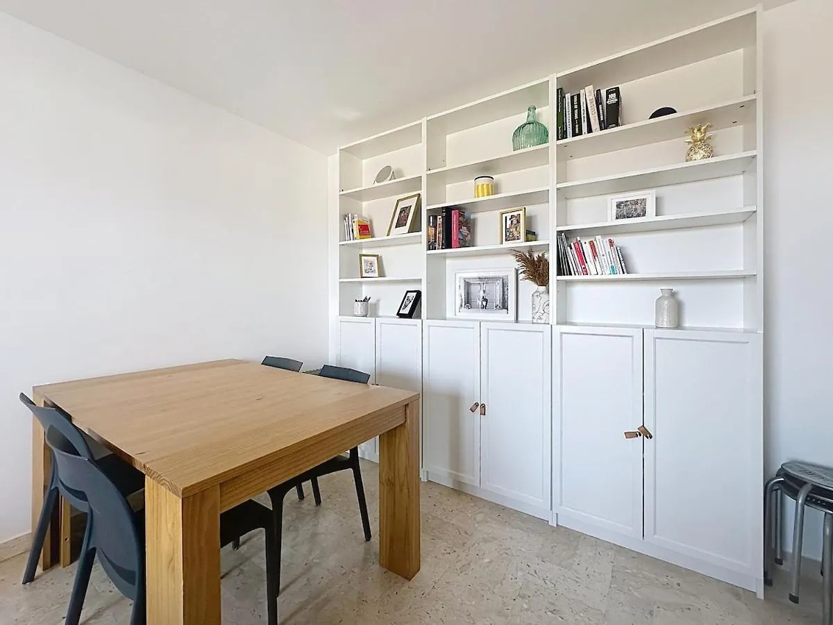 2P Sea View, Very Central Saint-Laurent-du-Var Francia